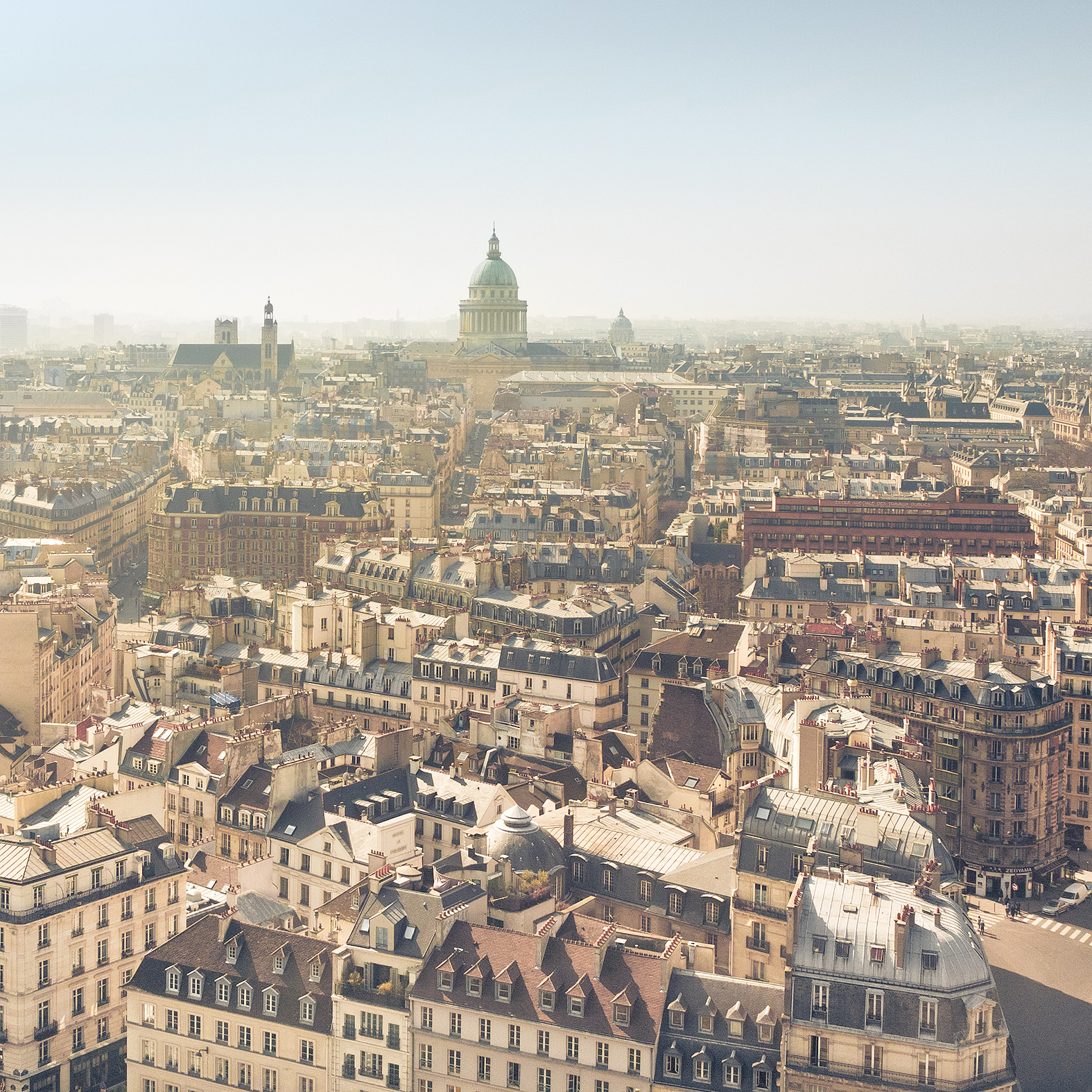 Paris Paris