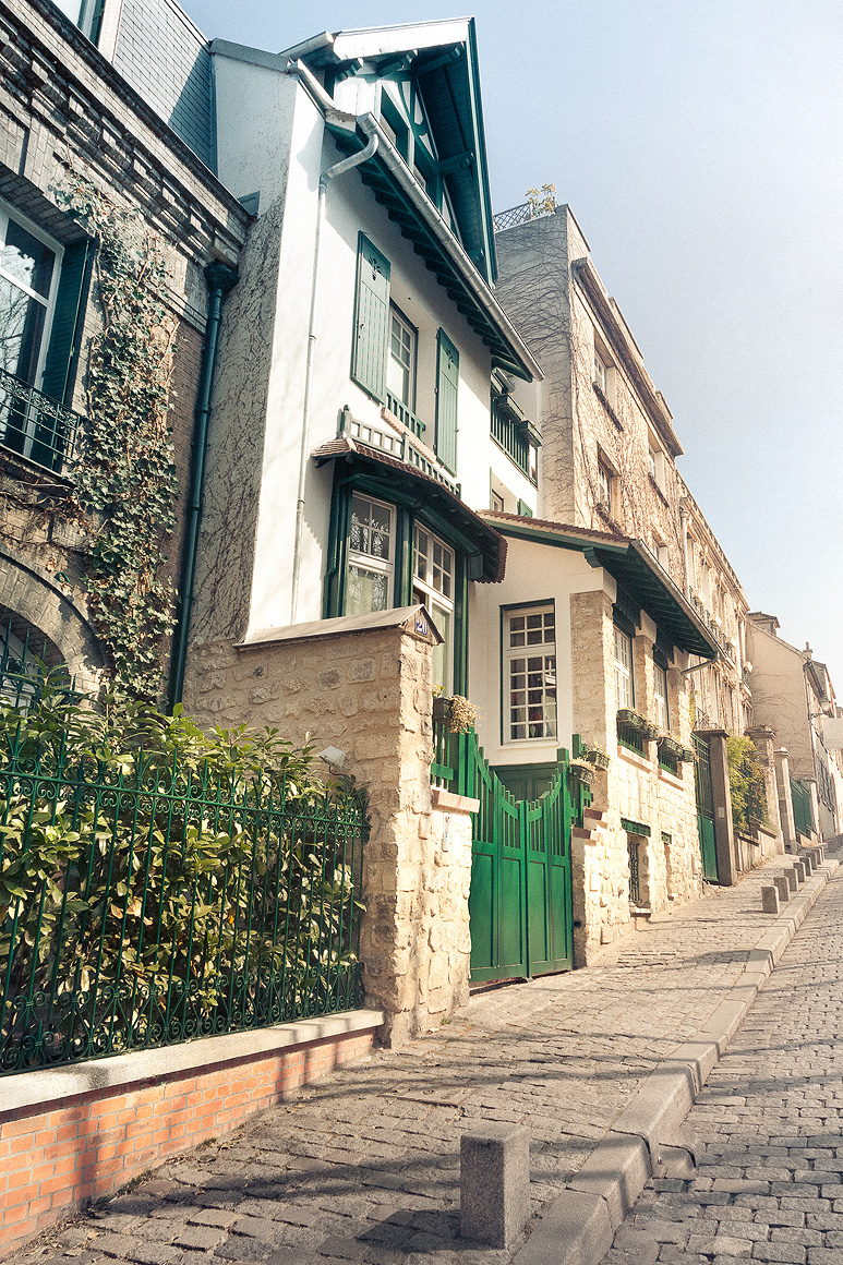 Paris Paris