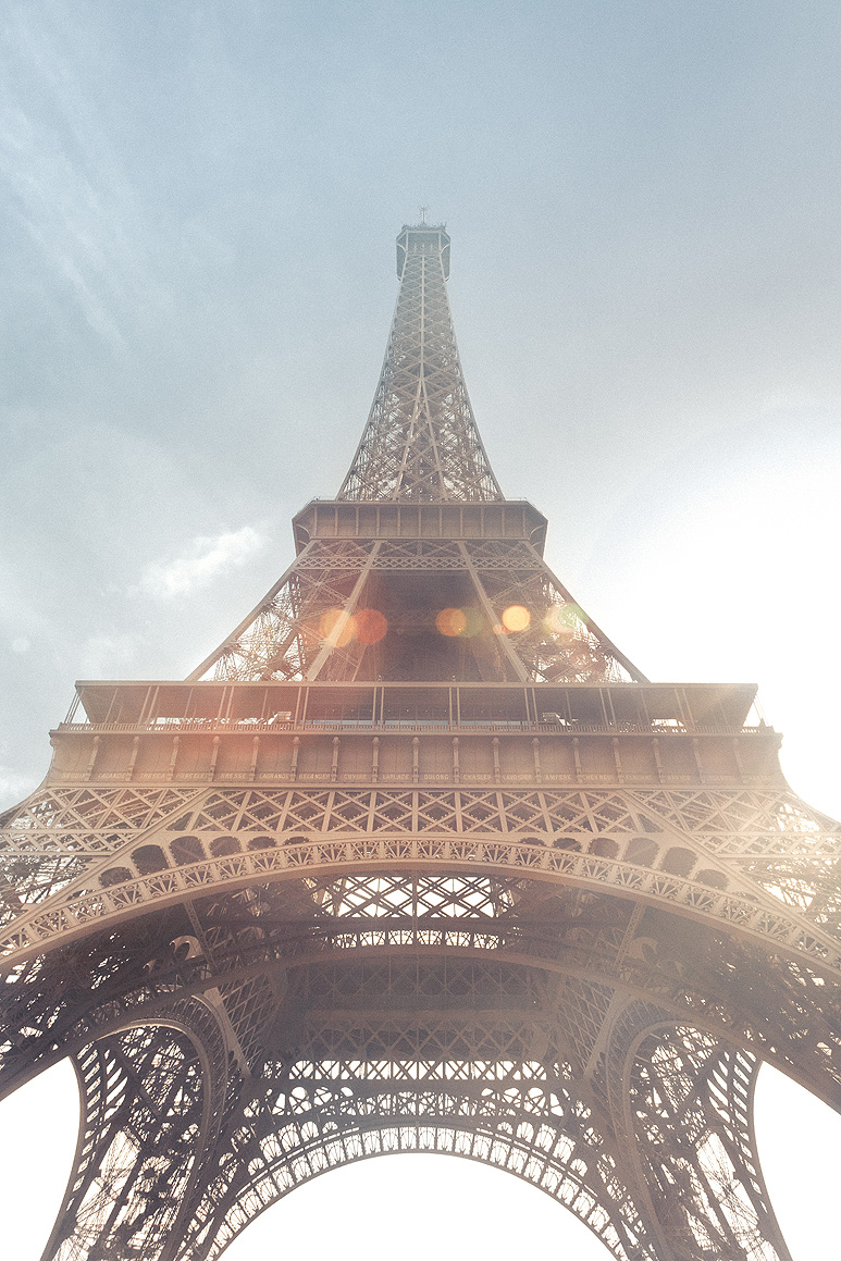 Paris Paris